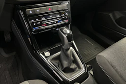sininen Volkswagen T-Cross 2026 kuva 13.