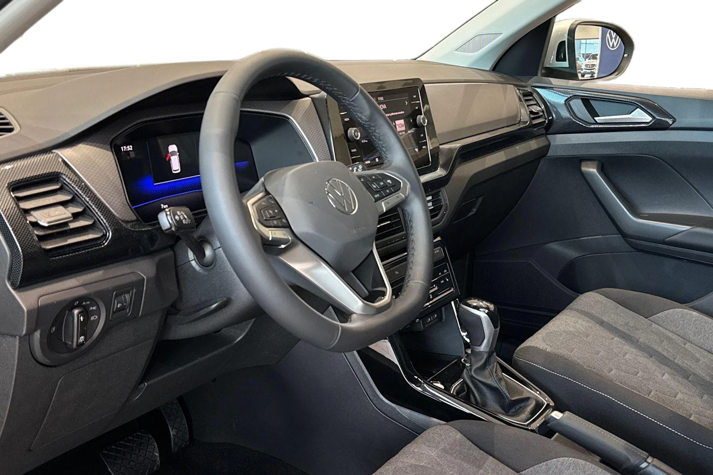 met. harmaa Volkswagen T-Cross 2026 kuva 6.