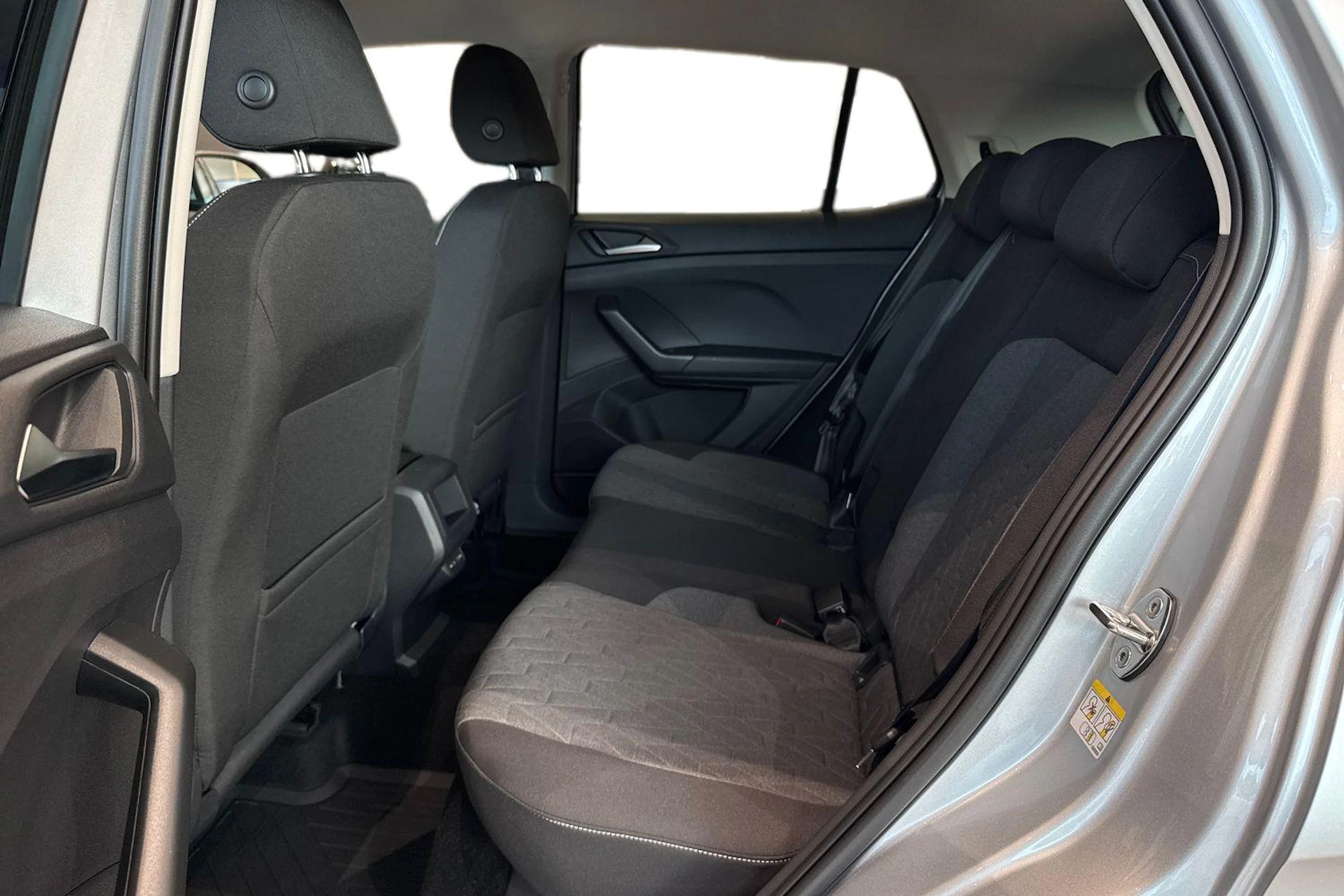 met. harmaa Volkswagen T-Cross 2026 kuva 8.