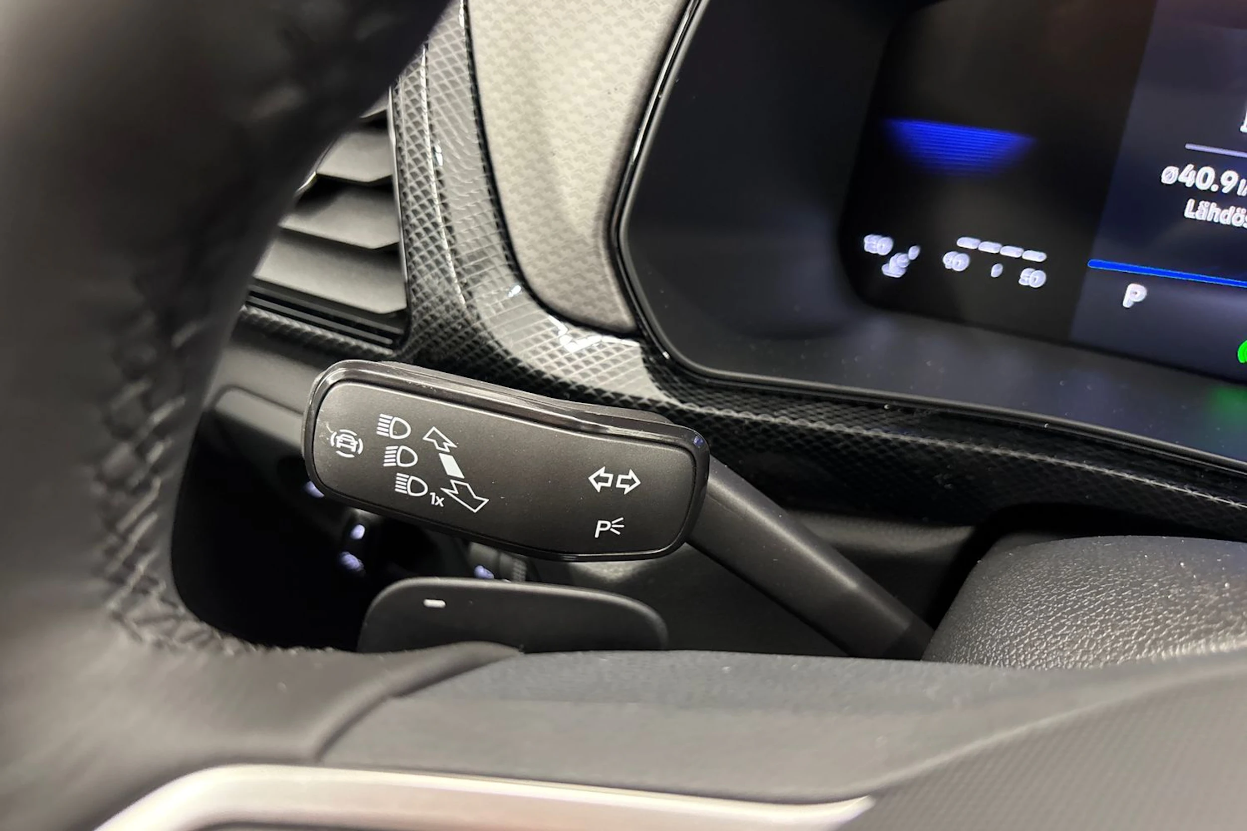 met. harmaa Volkswagen T-Cross 2026 kuva 16.