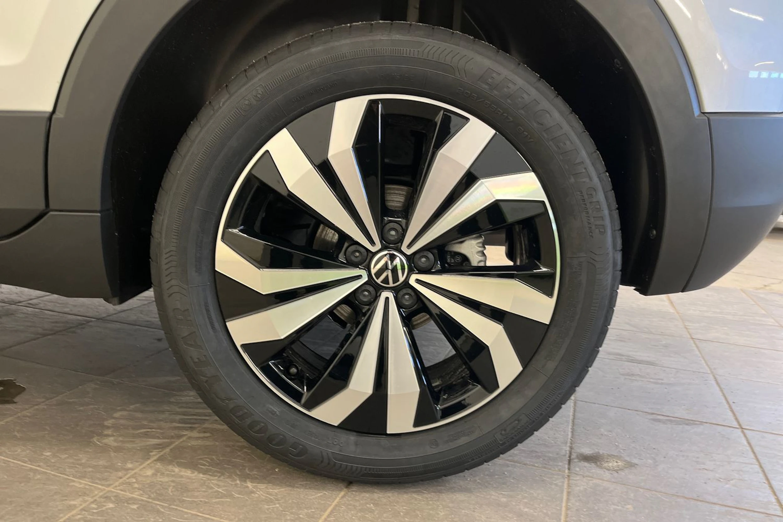 harmaa Volkswagen T-Cross 2026 kuva 10.