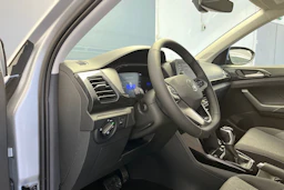 harmaa Volkswagen T-Cross 2026 kuva 11.