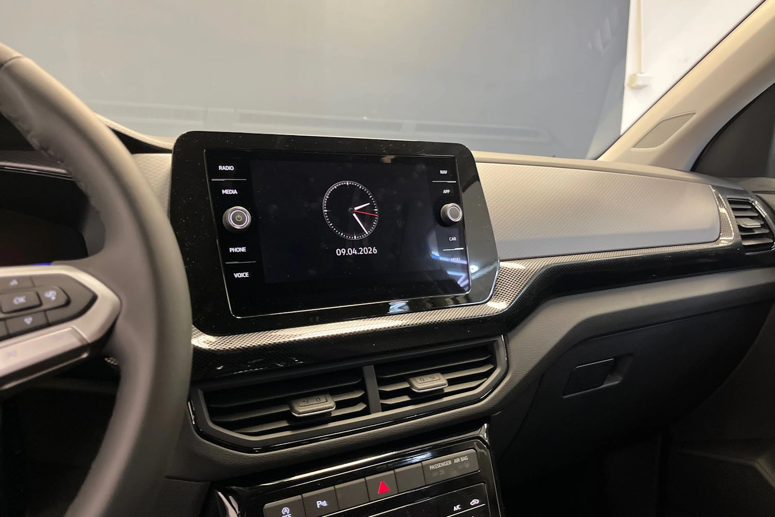 harmaa Volkswagen T-Cross 2026 kuva 13.