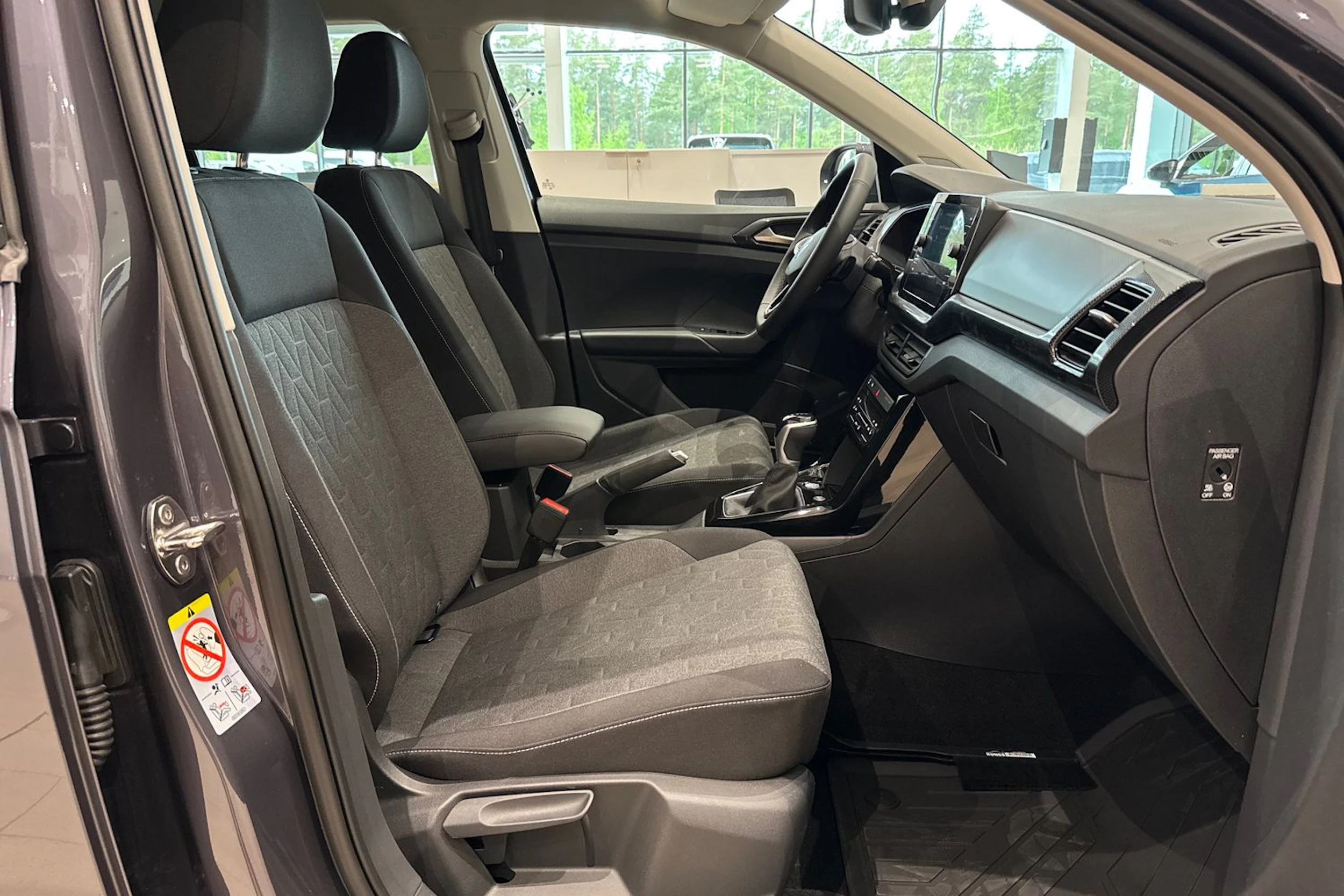 harmaa Volkswagen T-Cross 2026 kuva 11.