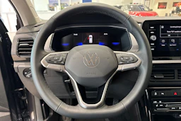 harmaa Volkswagen T-Cross 2026 kuva 13.
