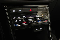 harmaa Volkswagen T-Cross 2026 kuva 19.