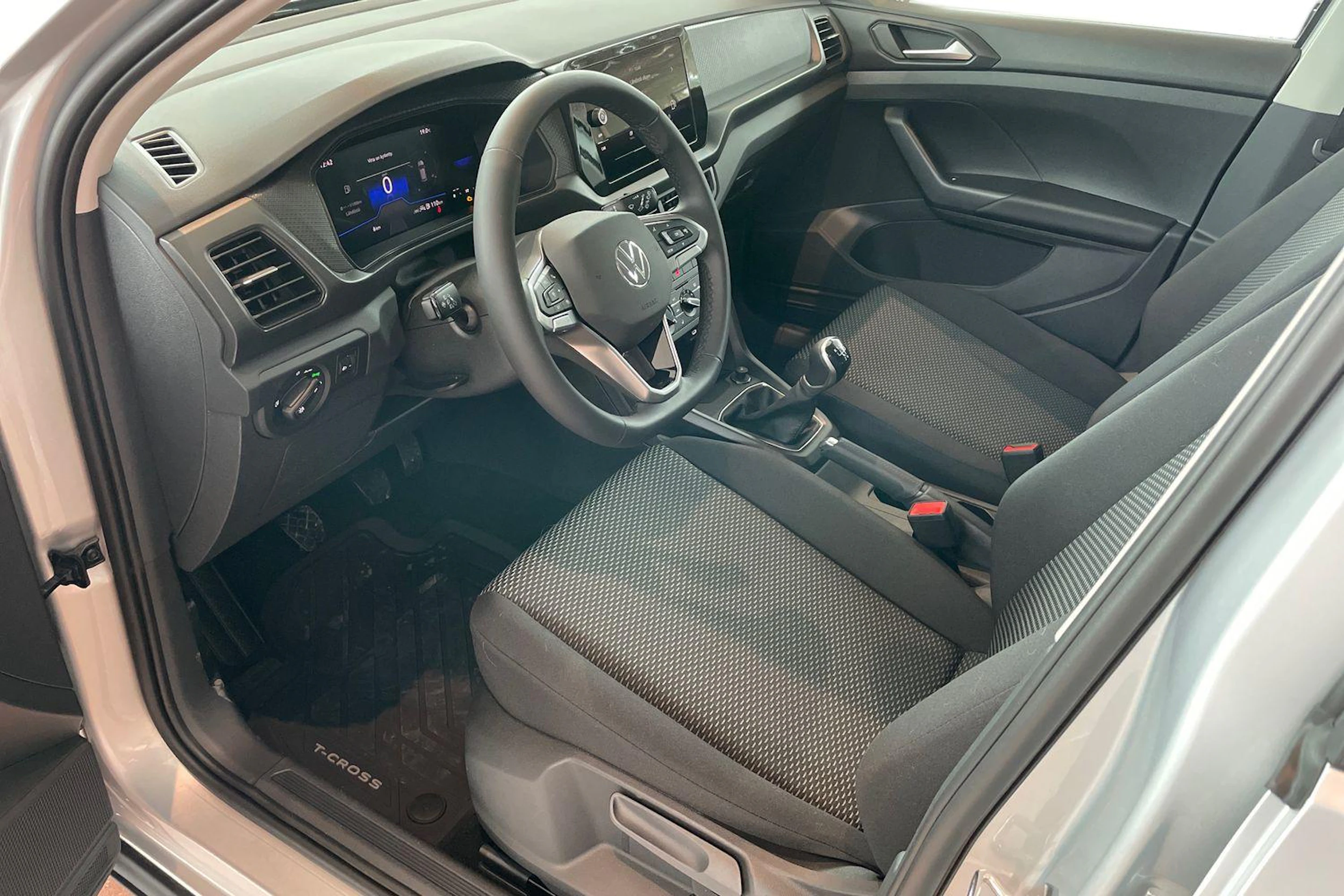met. harmaa Volkswagen T-Cross 2026 kuva 6.