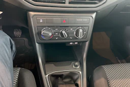 met. harmaa Volkswagen T-Cross 2026 kuva 13.