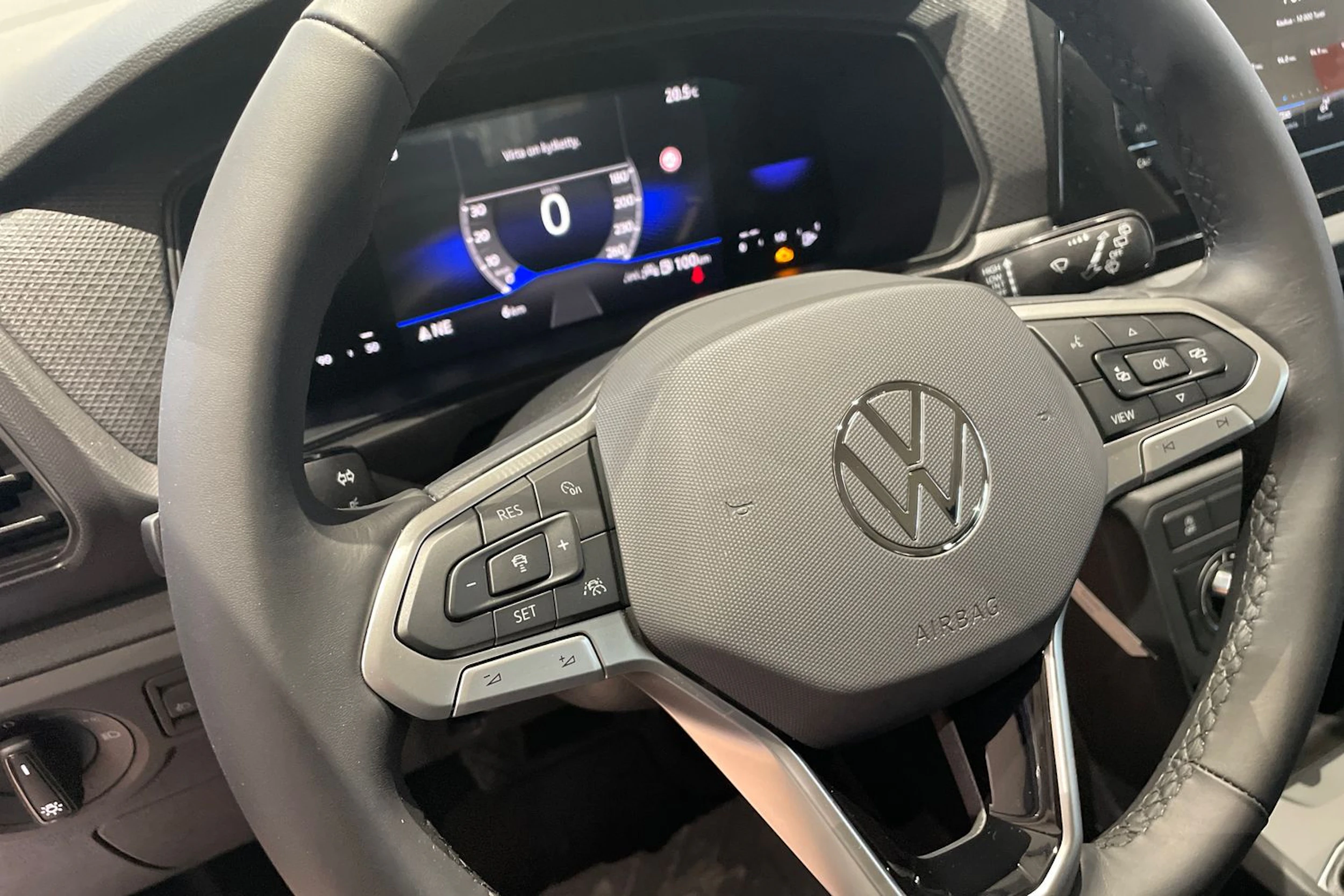 met. sininen Volkswagen T-Cross 2026 kuva 11.