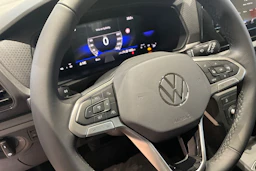 met. sininen Volkswagen T-Cross 2026 kuva 11.