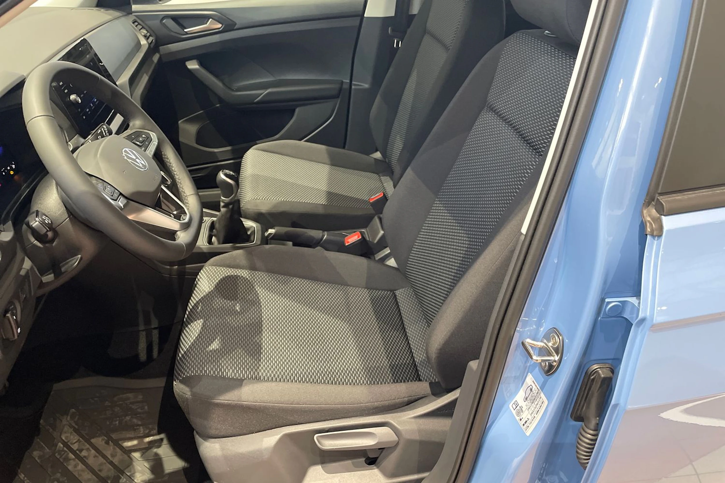 met. sininen Volkswagen T-Cross 2026 kuva 12.