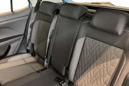 sininen Volkswagen T-Cross 2026 kuva 8.