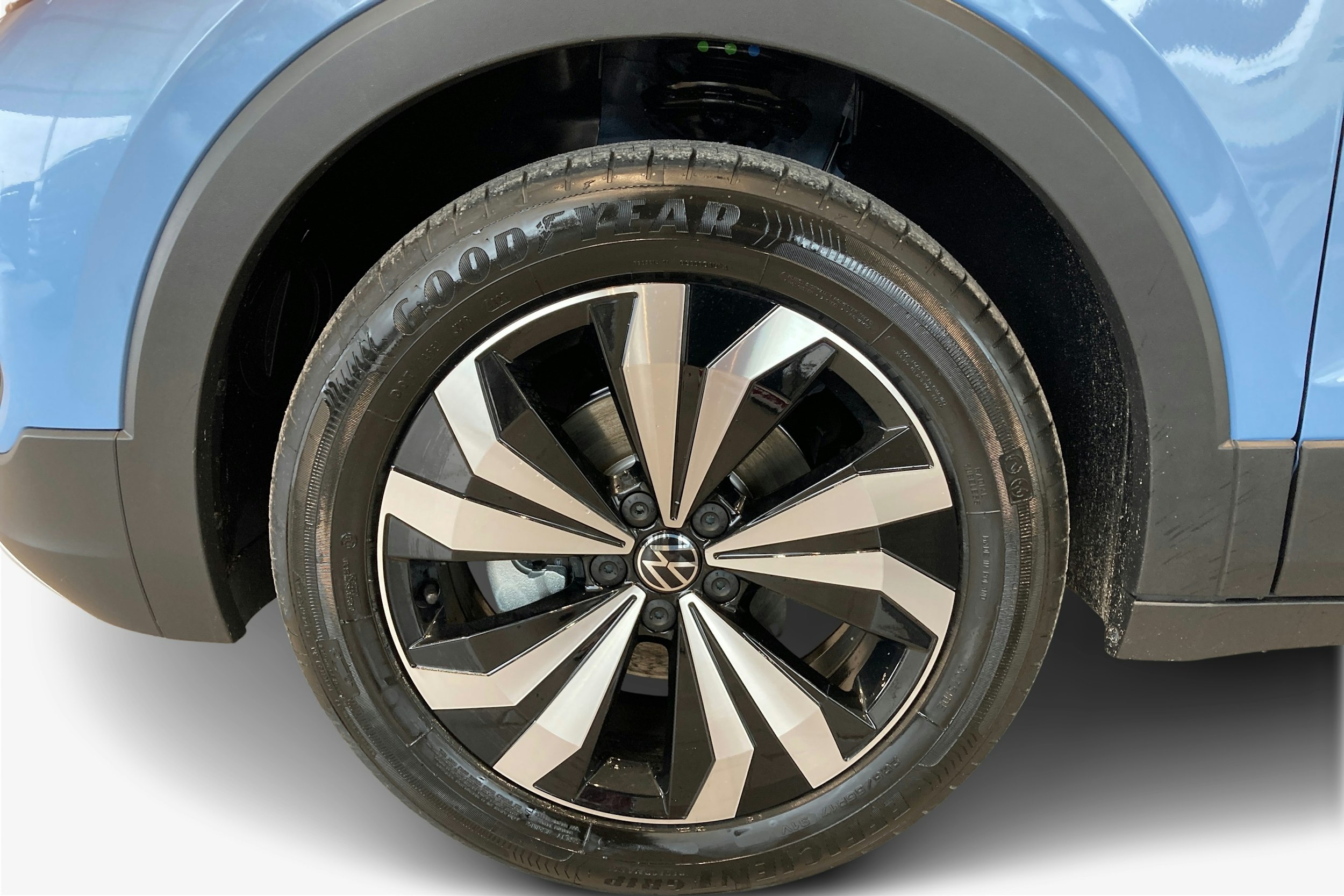 sininen Volkswagen T-Cross 2026 kuva 9.