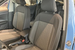 sininen Volkswagen T-Cross 2026 kuva 11.