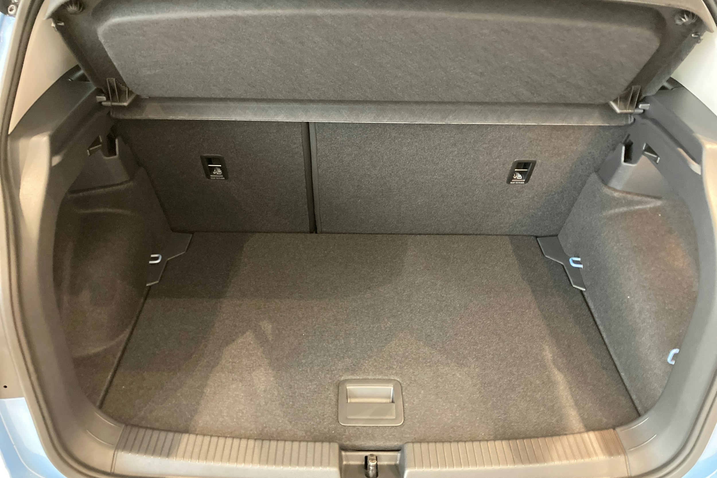 sininen Volkswagen T-Cross 2026 kuva 18.