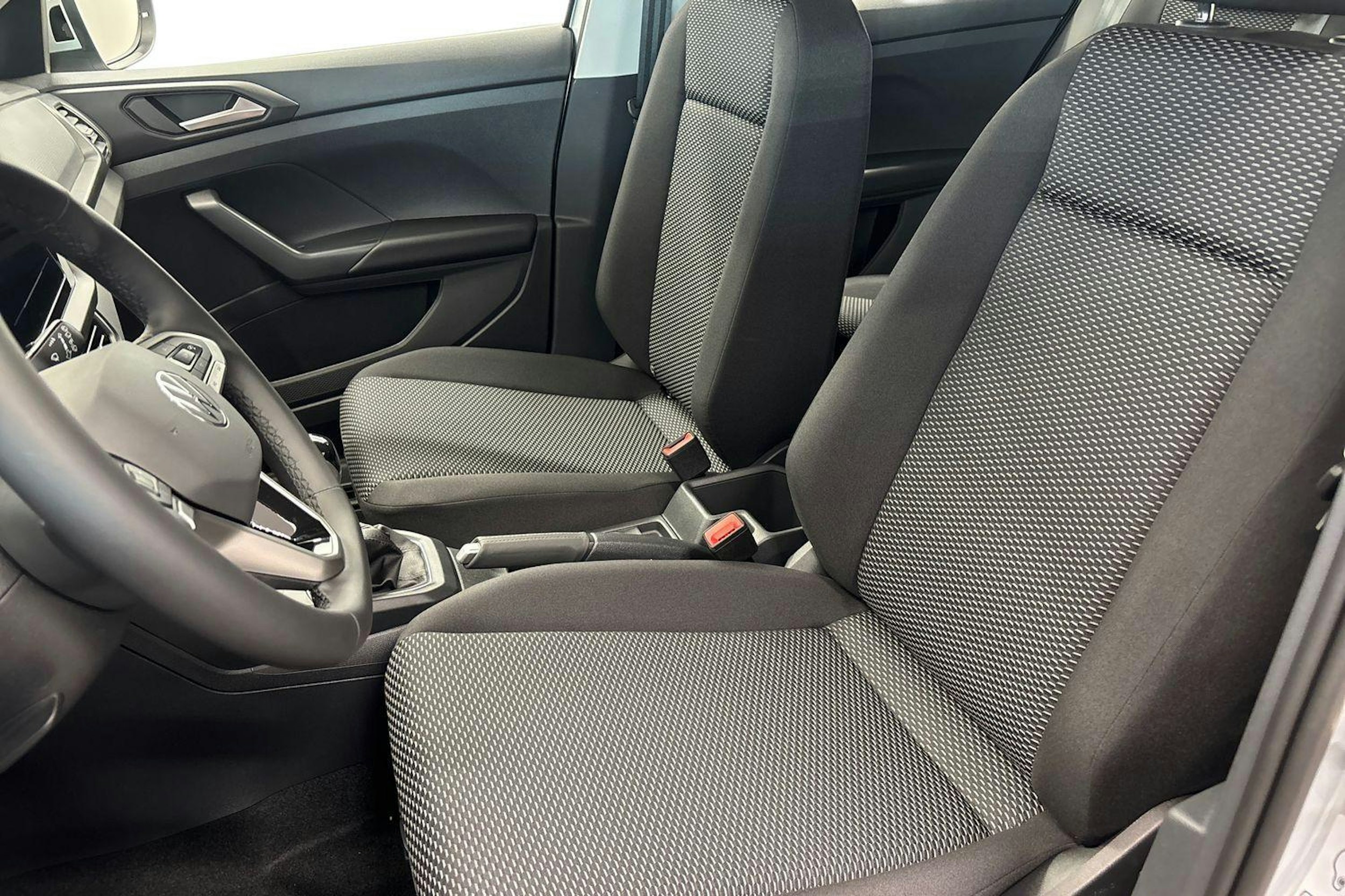 met. harmaa Volkswagen T-Cross 2026 kuva 8.