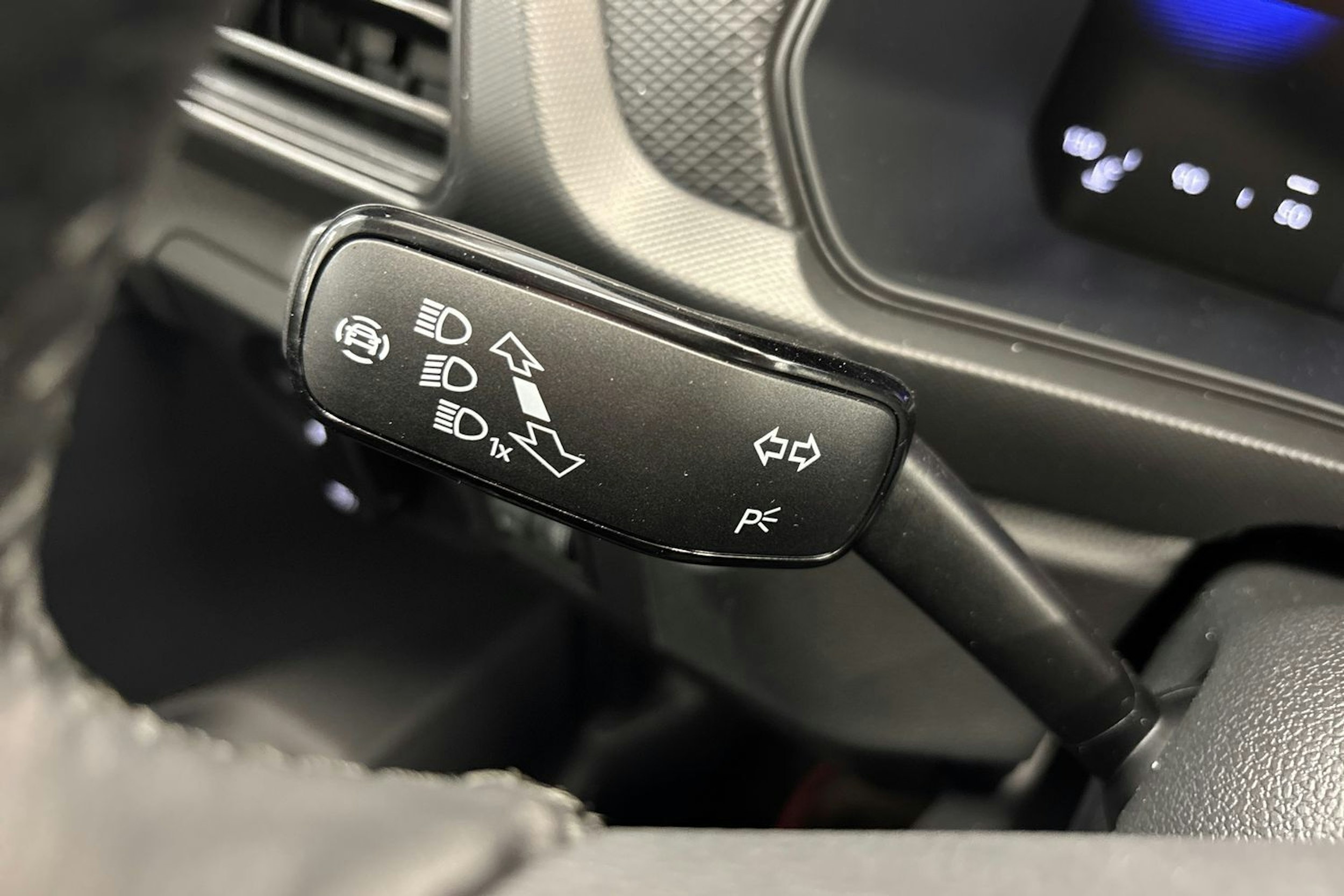 met. harmaa Volkswagen T-Cross 2026 kuva 13.