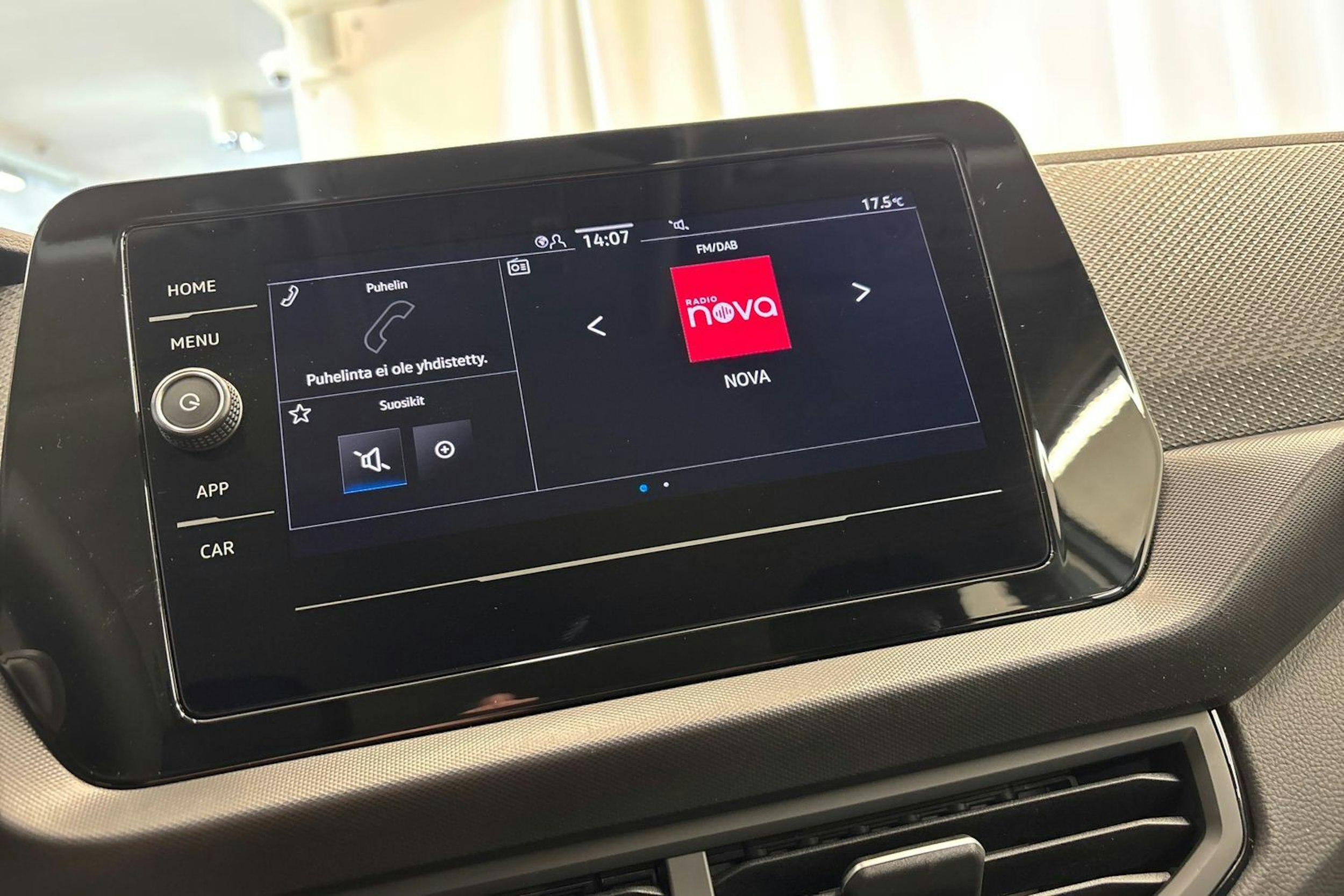 met. harmaa Volkswagen T-Cross 2026 kuva 16.