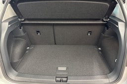 met. harmaa Volkswagen T-Cross 2026 kuva 23.