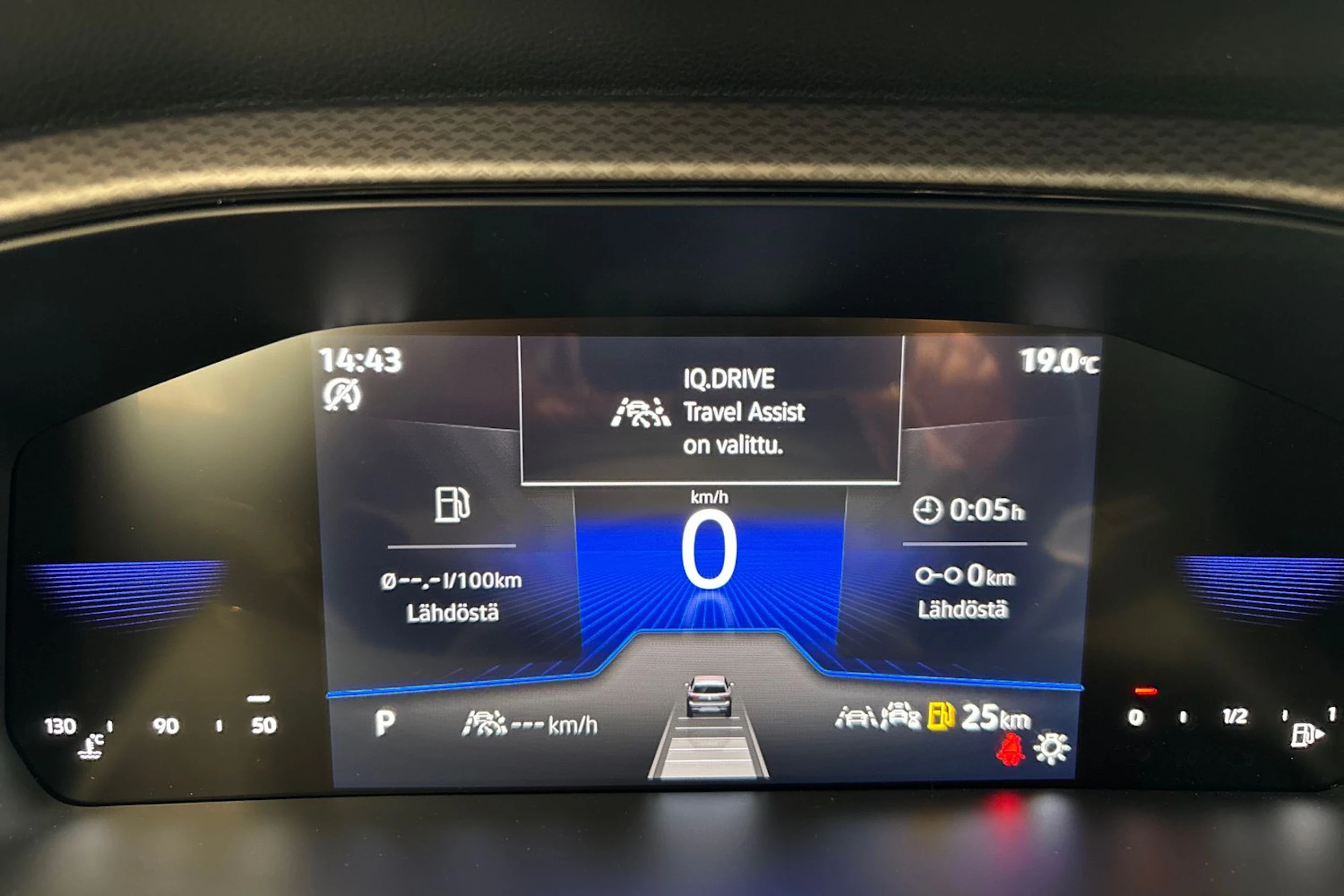 sininen Volkswagen T-Cross 2026 kuva 19.
