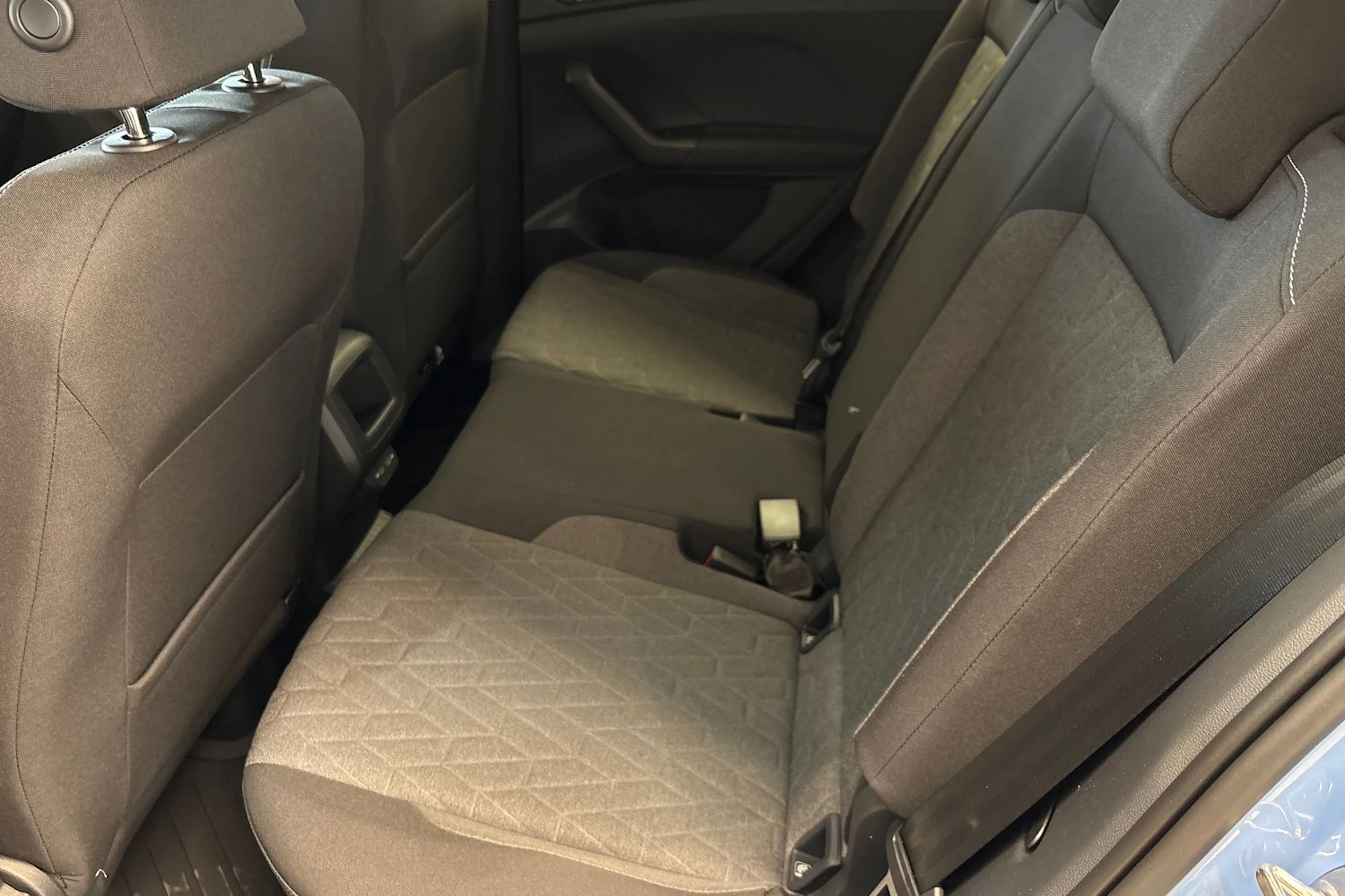 sininen Volkswagen T-Cross 2026 kuva 25.
