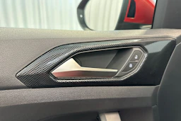 punainen Volkswagen T-Cross 2026 kuva 13.