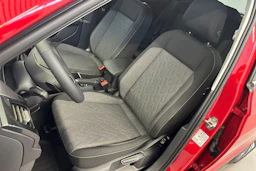 punainen Volkswagen T-Cross 2026 kuva 15.