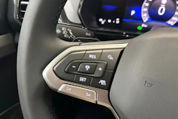 punainen Volkswagen T-Cross 2026 kuva 17.