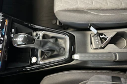 punainen Volkswagen T-Cross 2026 kuva 27.