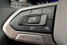 punainen Volkswagen T-Cross 2026 kuva 16.
