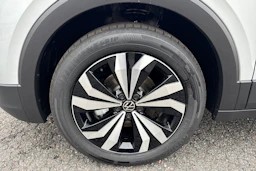 harmaa Volkswagen T-Cross 2026 kuva 10.