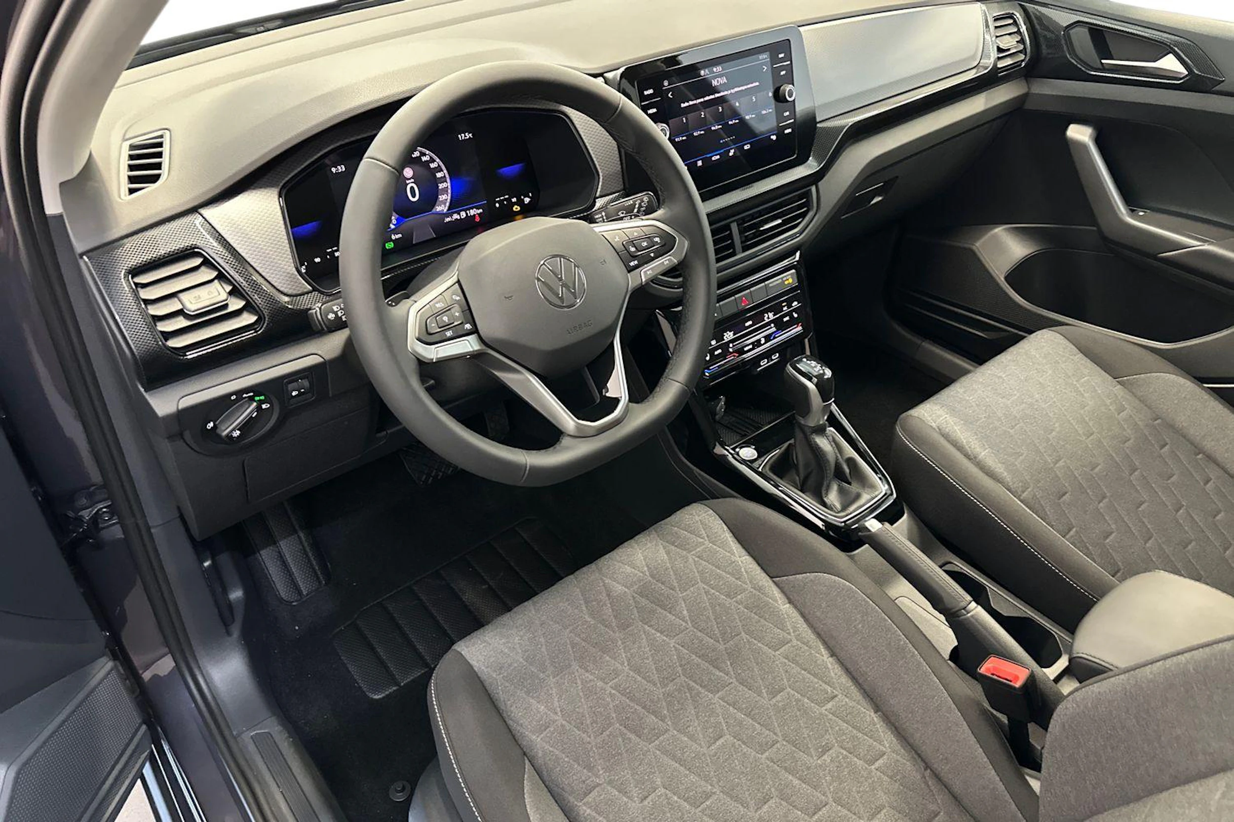met. harmaa Volkswagen T-Cross 2026 kuva 6.