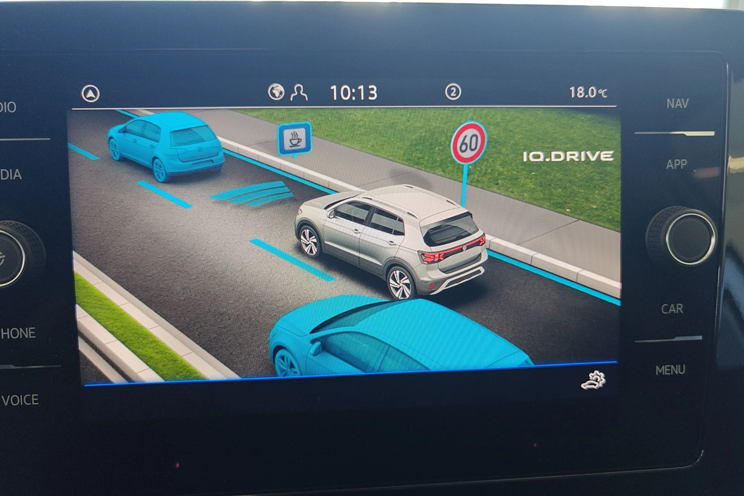 met. harmaa Volkswagen T-Cross 2026 kuva 16.