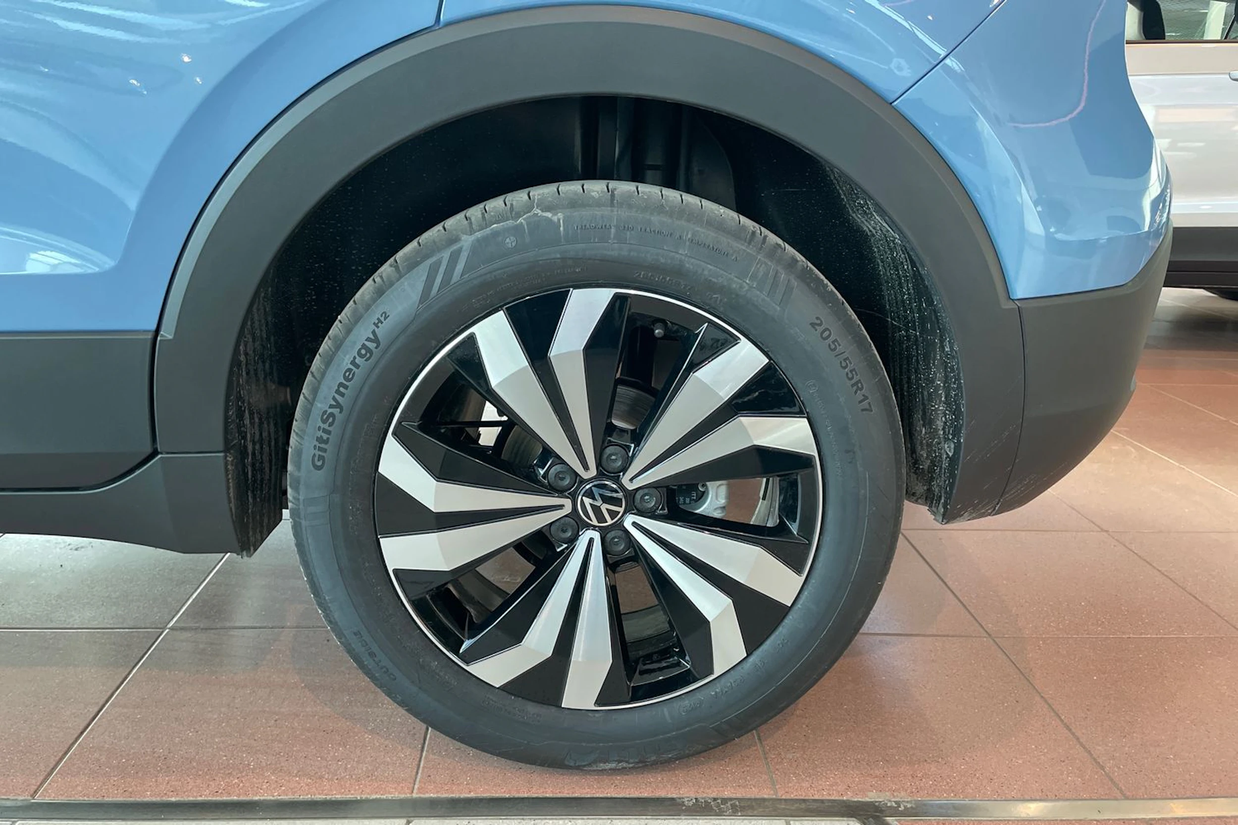 sininen Volkswagen T-Cross 2026 kuva 10.