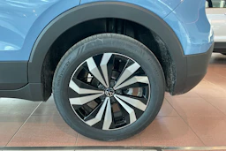 sininen Volkswagen T-Cross 2026 kuva 10.