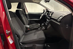 met. punainen Volkswagen T-Cross 2026 kuva 11.