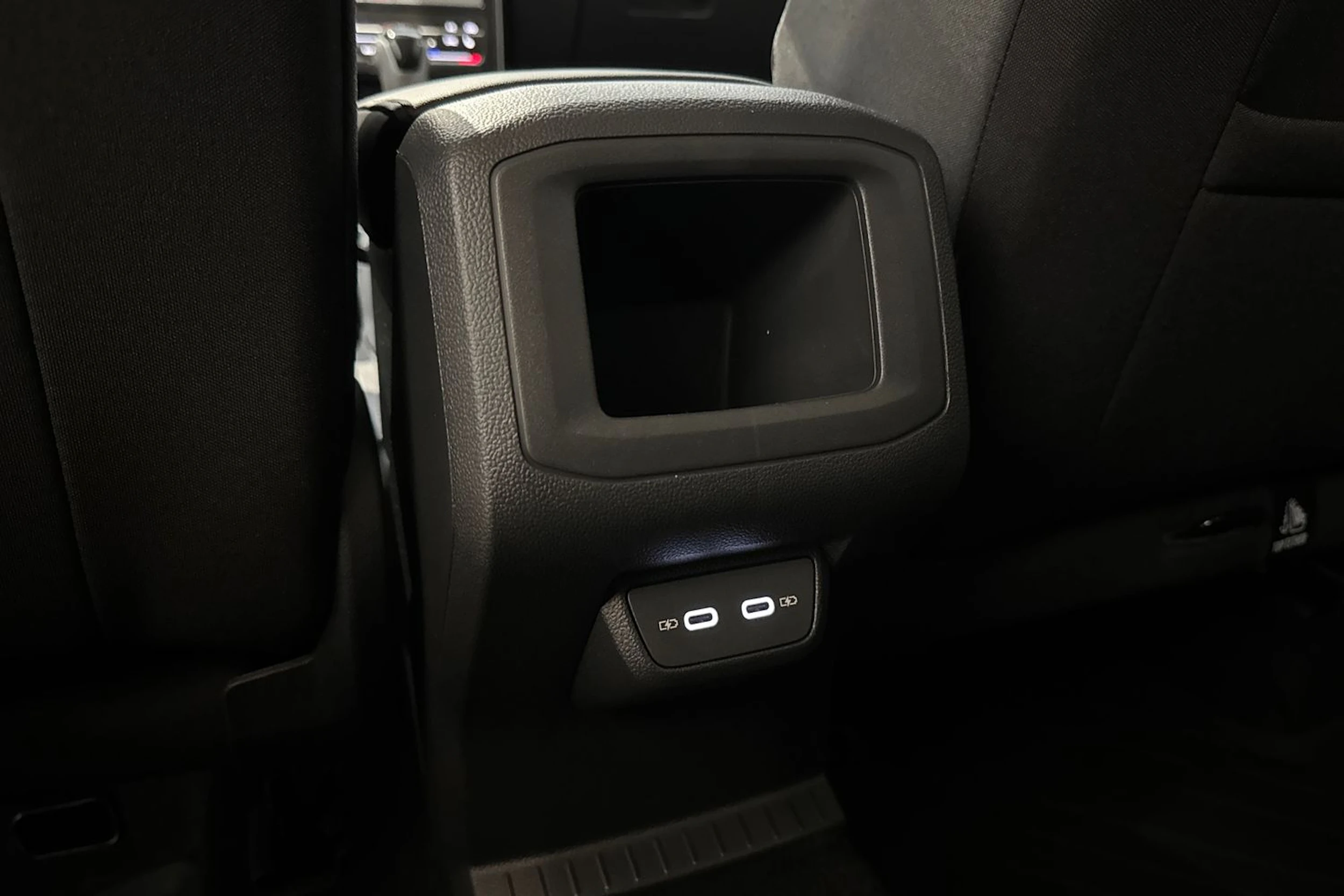 met. punainen Volkswagen T-Cross 2026 kuva 12.