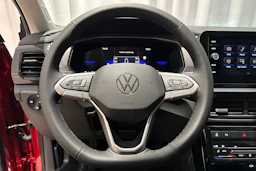 met. punainen Volkswagen T-Cross 2026 kuva 13.