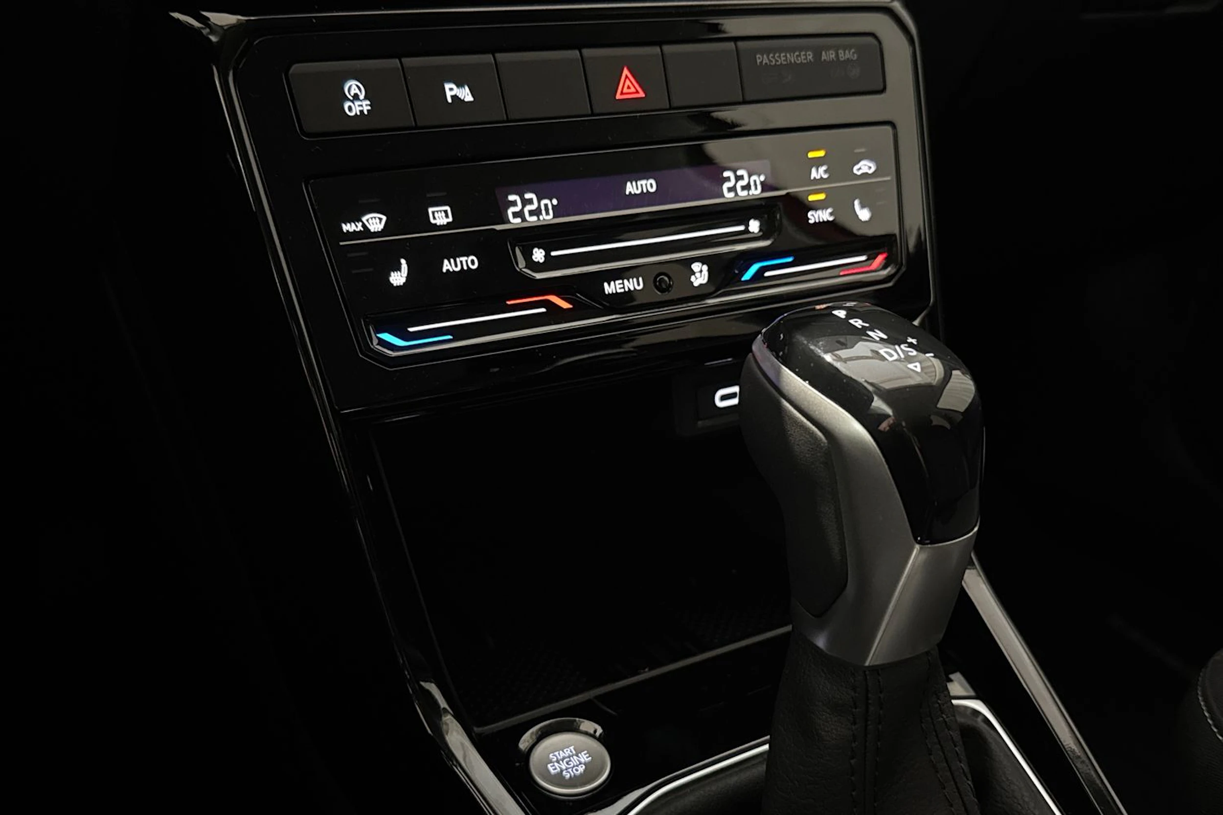 met. punainen Volkswagen T-Cross 2026 kuva 21.