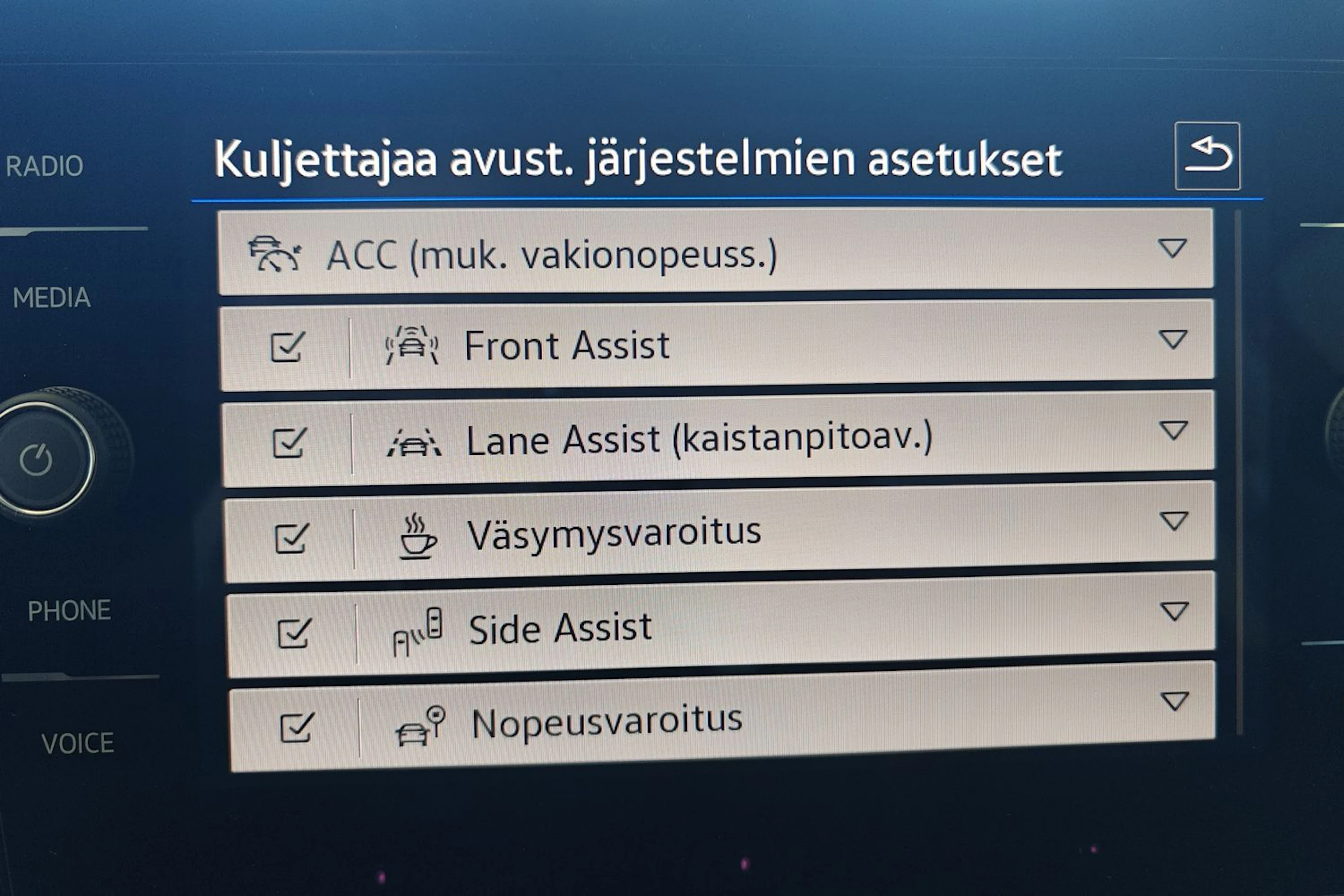 punainen Volkswagen T-Cross 2026 kuva 17.
