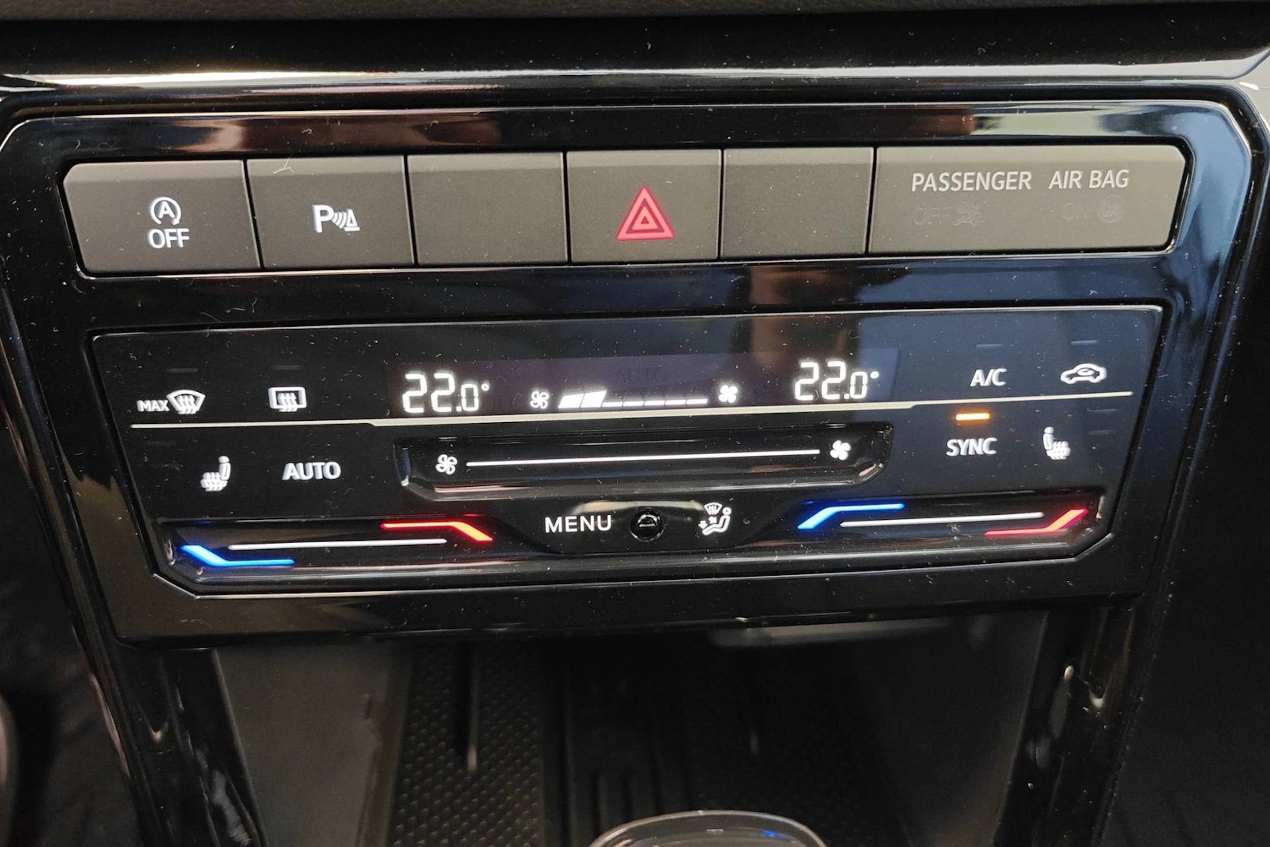 punainen Volkswagen T-Cross 2026 kuva 22.