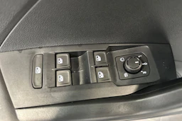 harmaa Volkswagen T-Cross 2026 kuva 13.