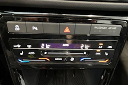 harmaa Volkswagen T-Cross 2026 kuva 25.