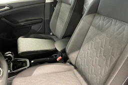 punainen Volkswagen T-Cross 2026 kuva 8.