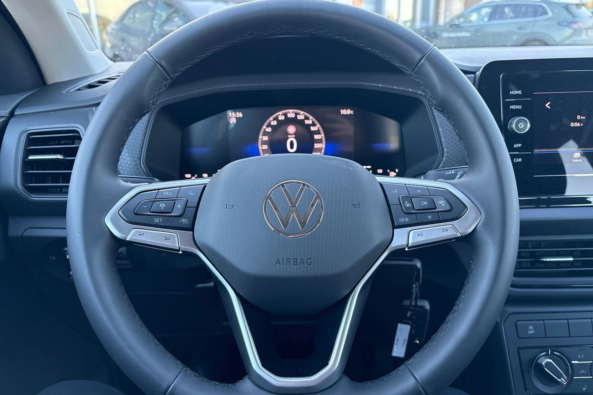 musta Volkswagen T-Cross 2026 kuva 13.