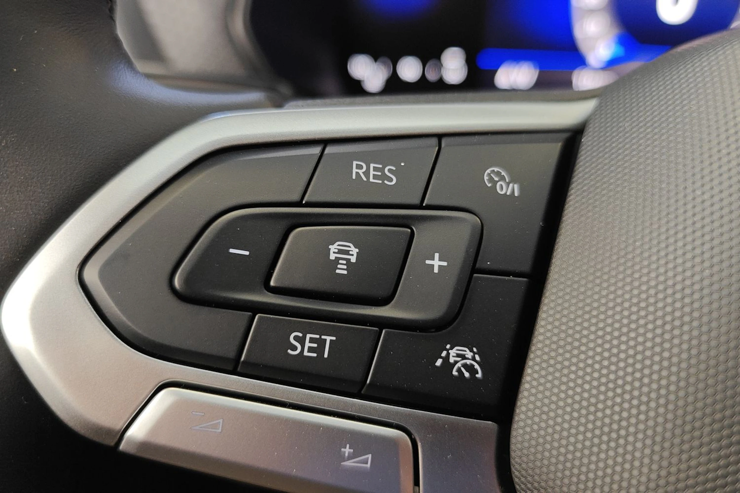 harmaa Volkswagen T-Cross 2026 kuva 18.