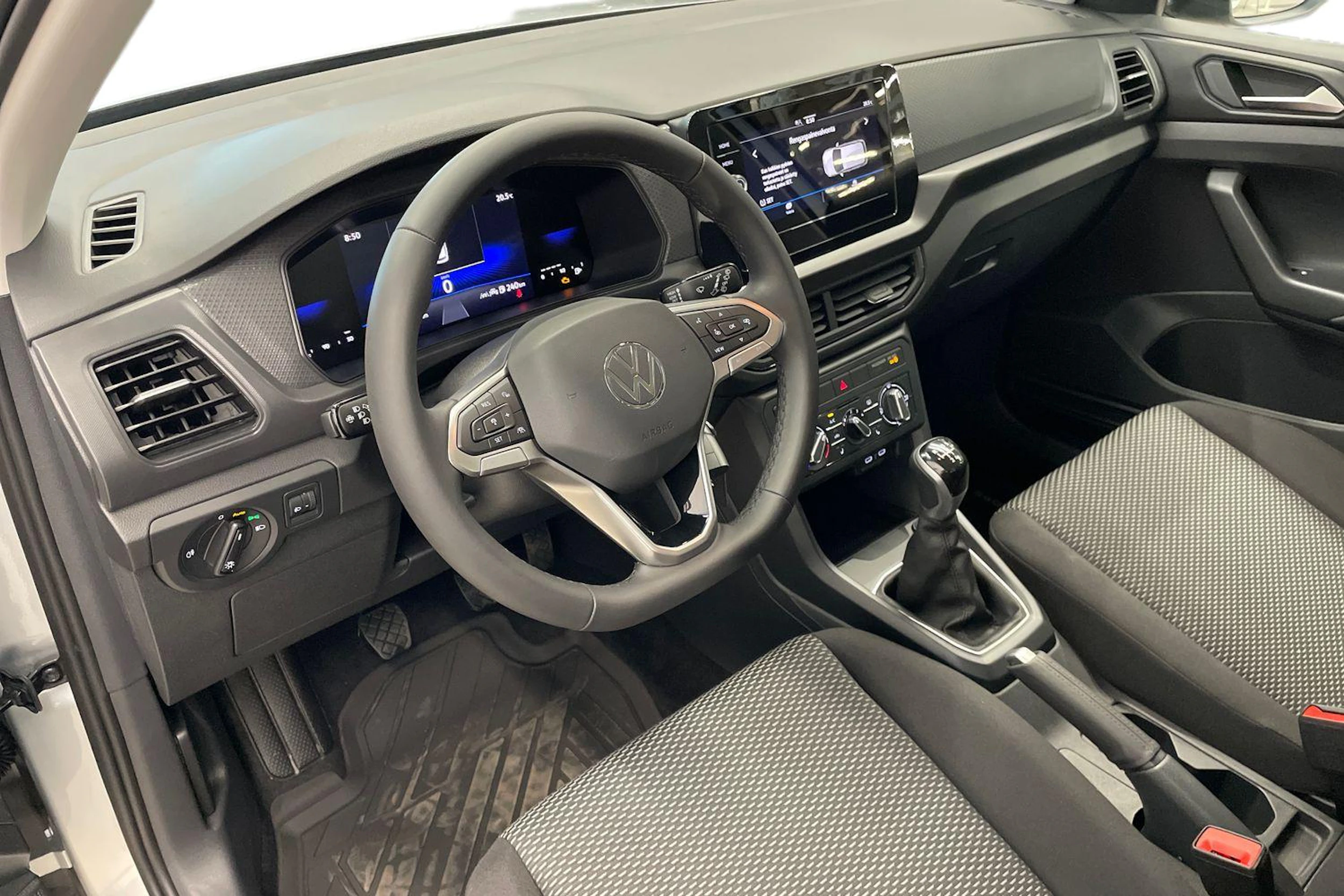 harmaa Volkswagen T-Cross 2026 kuva 6.