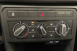 harmaa Volkswagen T-Cross 2026 kuva 14.