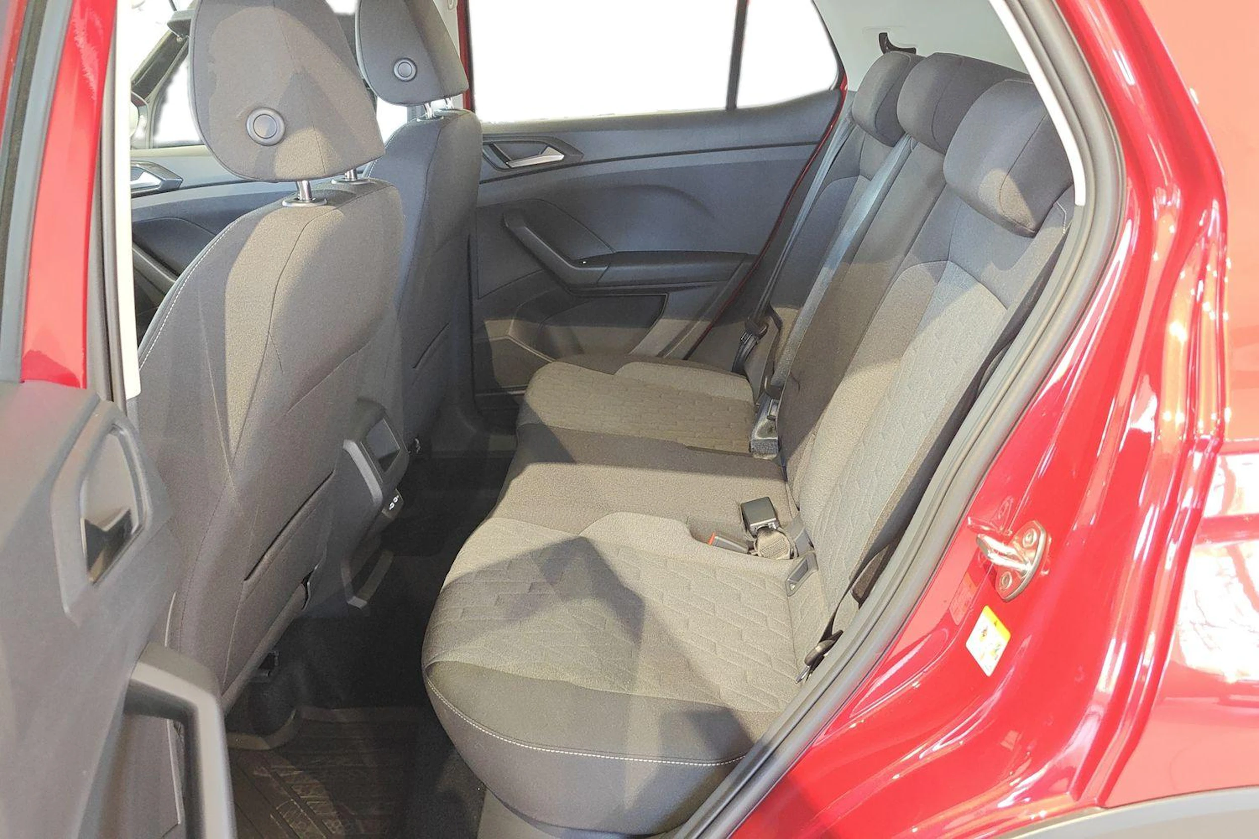 met. punainen Volkswagen T-Cross 2026 kuva 8.