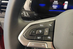 met. punainen Volkswagen T-Cross 2026 kuva 16.